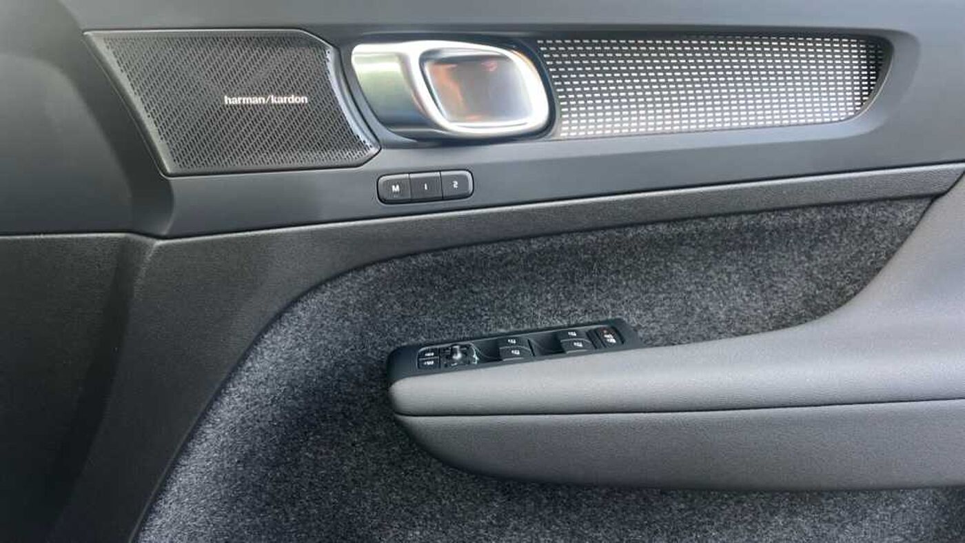 Used Volvo XC40 2024 for sale - 76800417: Photo 12