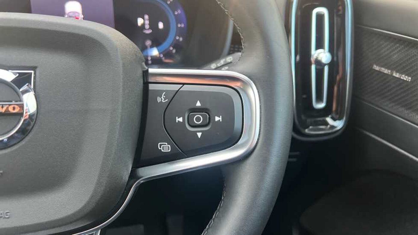 Used Volvo XC40 2024 for sale - 76800417: Photo 18