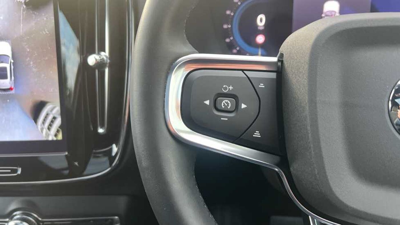 Used Volvo XC40 2024 for sale - 76800417: Photo 19