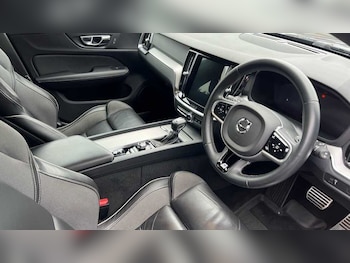 Used Volvo V60 2019 for sale - 77307095: Photo