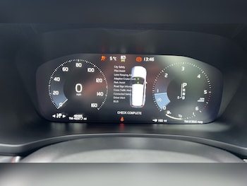 Used Volvo V60 2019 for sale - 77307095: Photo