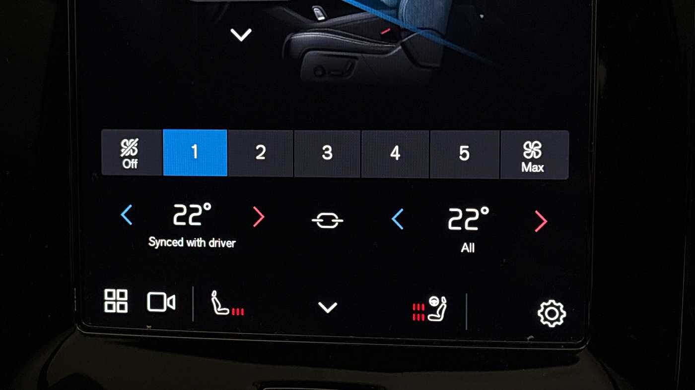 Used Volvo XC40 2024 for sale - 76248501: Photo 40