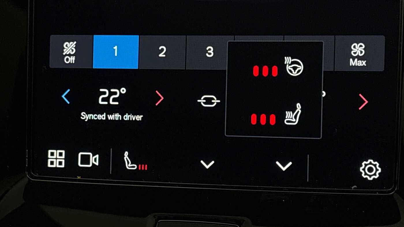 Used Volvo XC40 2024 for sale - 76248501: Photo 41