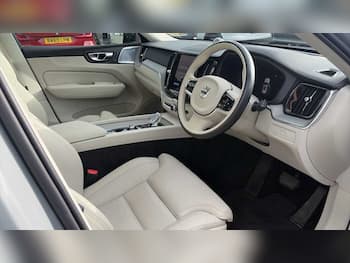 Used Volvo XC60 2024 for sale - 79699663: Photo