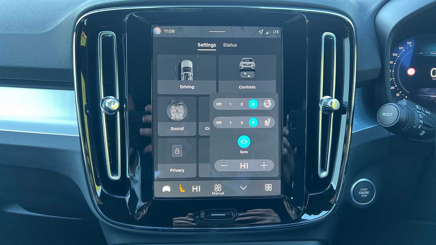 Used Volvo XC40 2025 for sale - 76586529: Photo 12