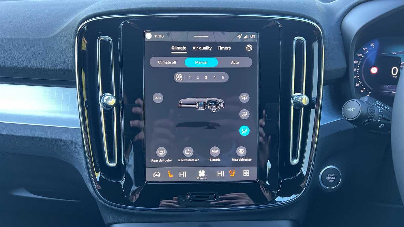 Used Volvo XC40 2025 for sale - 76586529: Photo 14