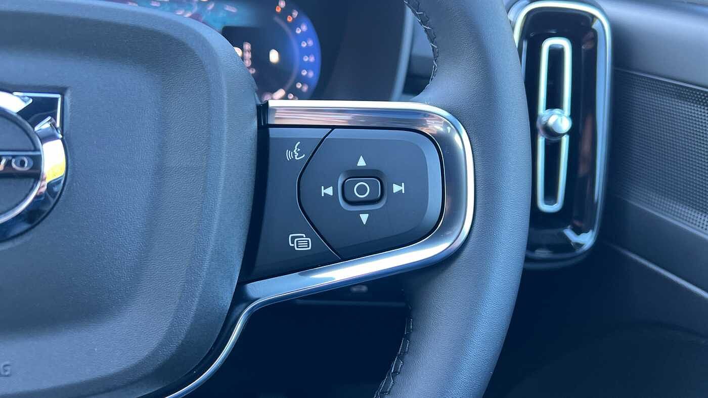 Used Volvo XC40 2025 for sale - 76586529: Photo 20