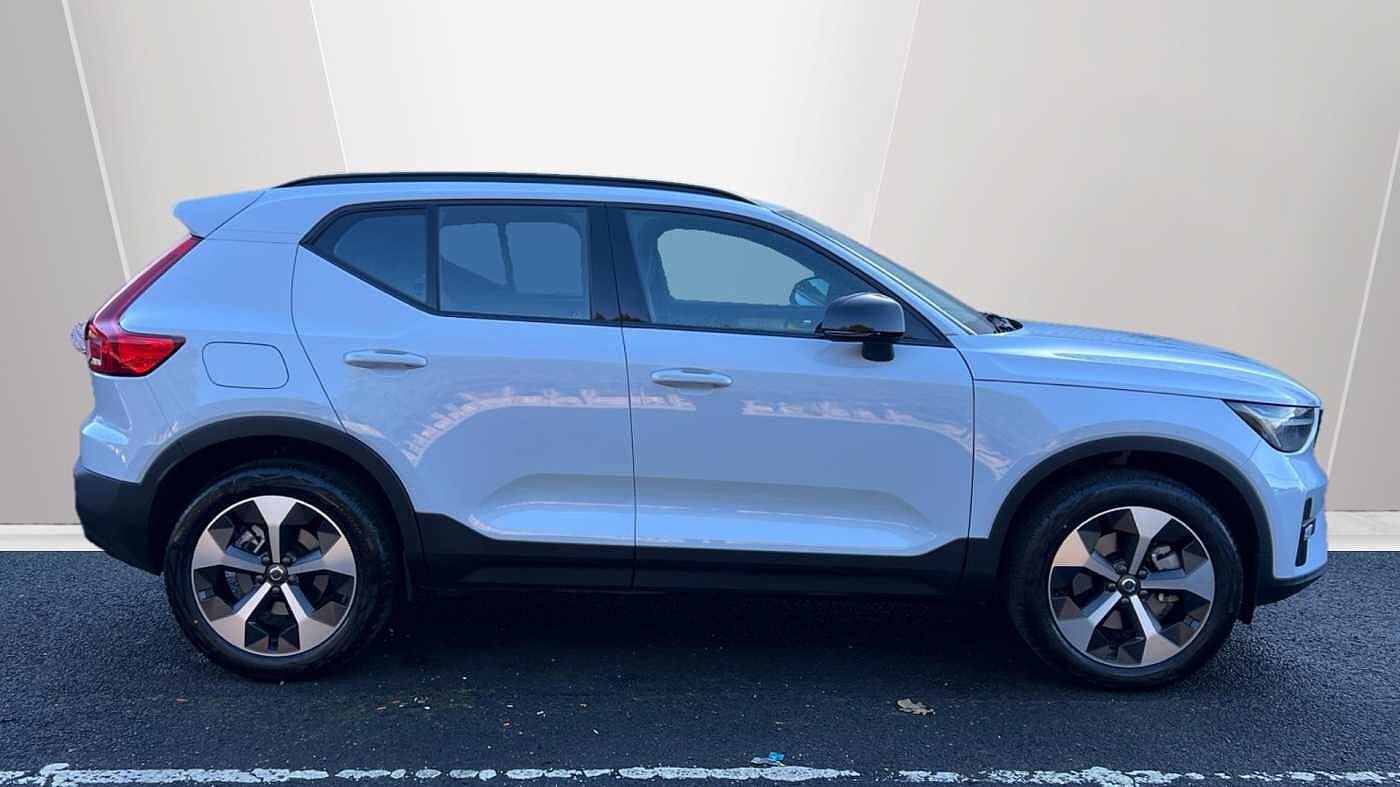 Used Volvo XC40 2025 for sale - 76586529: Photo 3