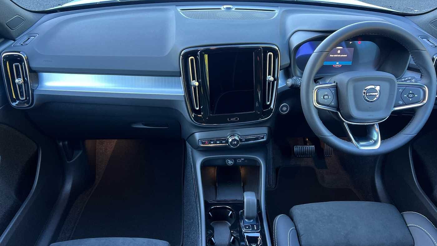 Used Volvo XC40 2025 for sale - 76586529: Photo 5