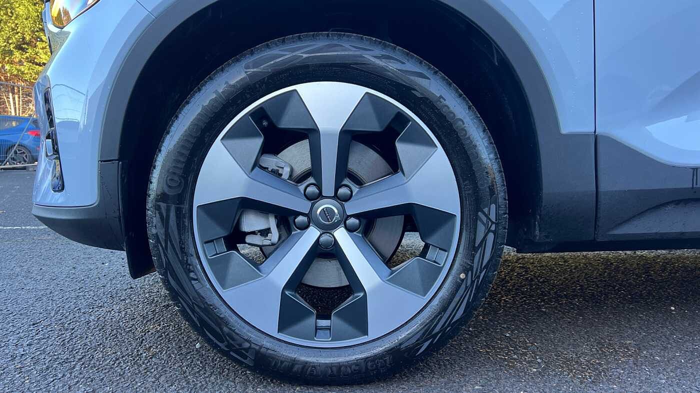 Used Volvo XC40 2025 for sale - 76586529: Photo 9