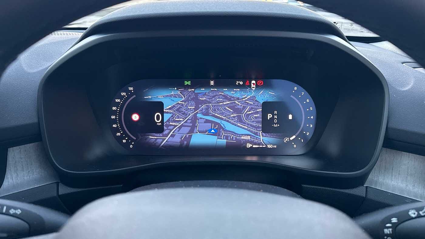 Used Volvo XC40 2025 for sale - 76586539: Photo 11