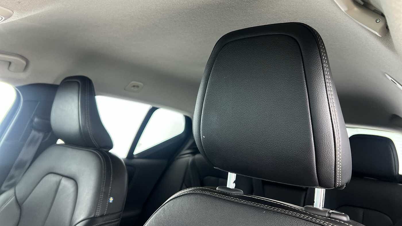 Used Volvo XC40 2021 for sale - 76635331: Photo 11