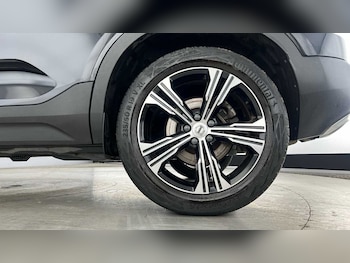 Used Volvo XC40 2021 for sale - 76635331: Photo