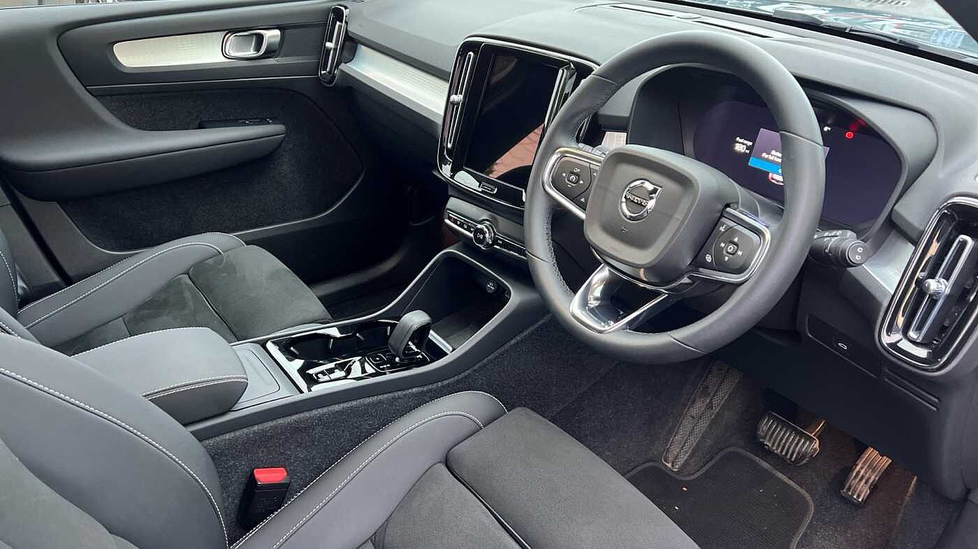 Used Volvo XC40 2023 for sale - 77525727: Photo 4