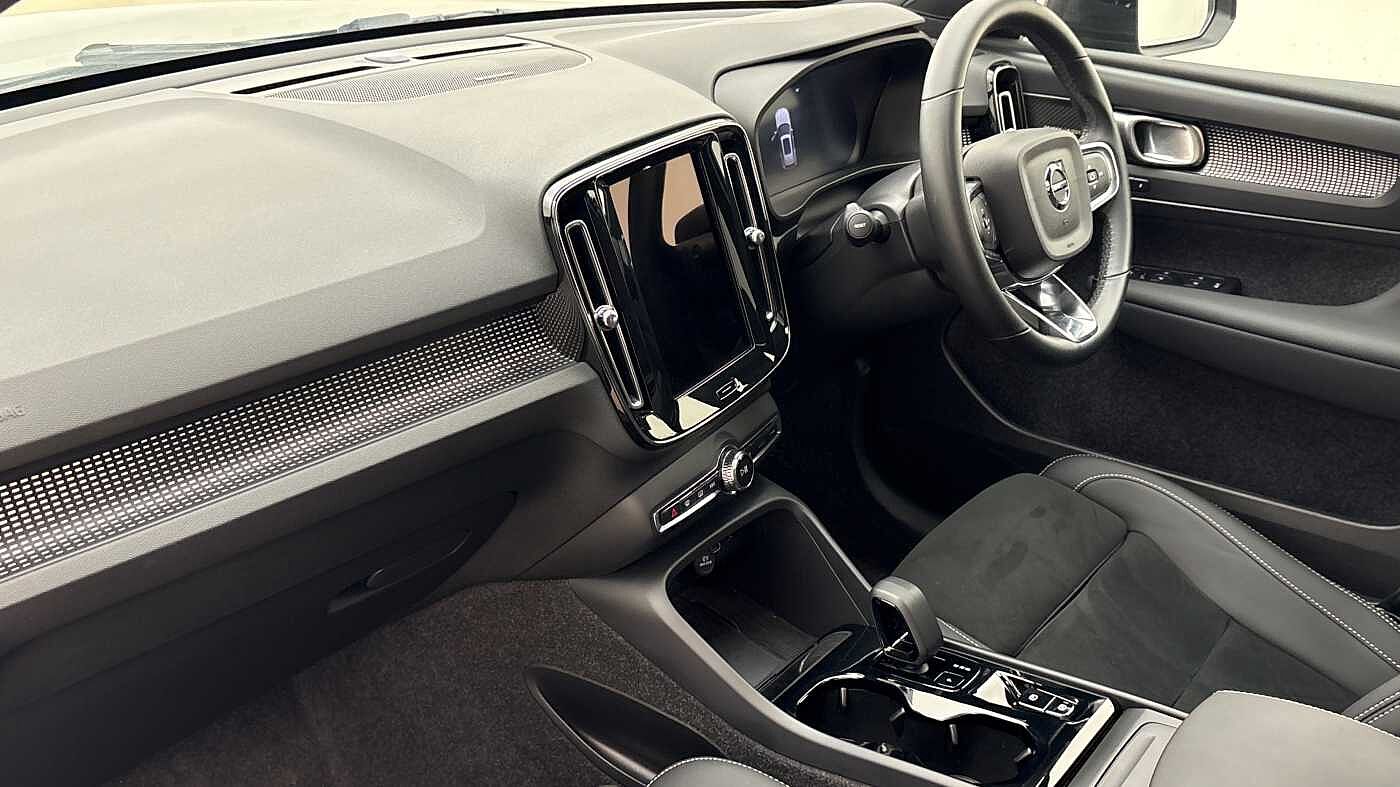 Used Volvo XC40 2025 for sale - 78073913: Photo 6