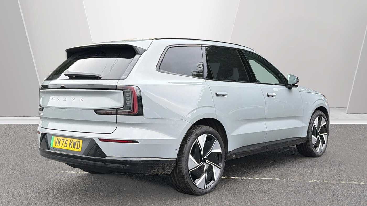 Used Volvo EX90 2025 for sale - 76888301: Photo 2