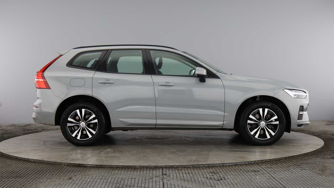 Used Volvo XC60 2023 for sale - 77013612: Photo 2