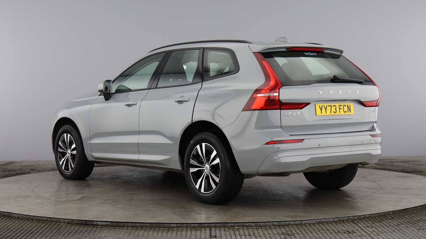 Used Volvo XC60 2023 for sale - 77013612: Photo 3