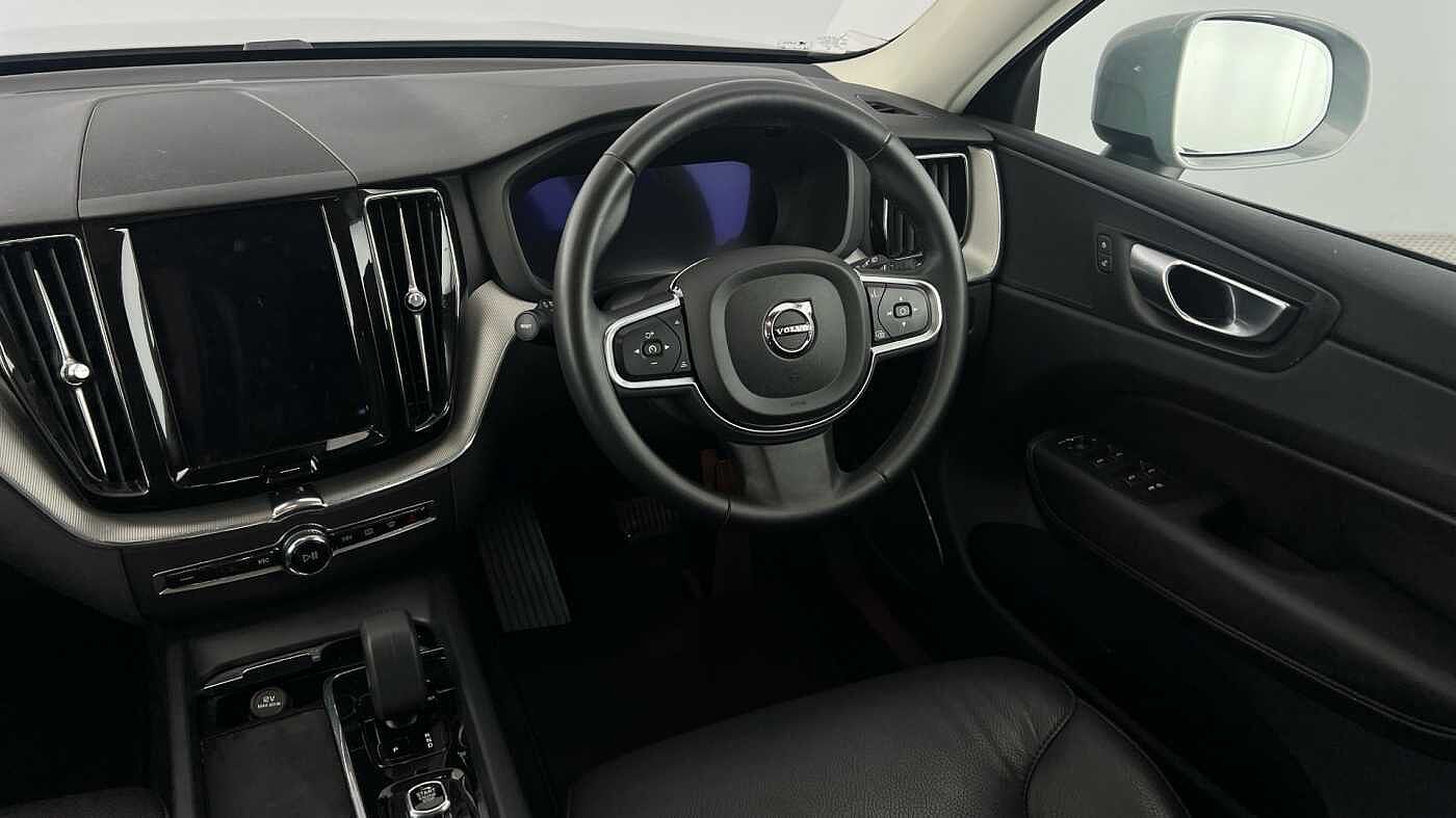 Used Volvo XC60 2023 for sale - 77013612: Photo 8