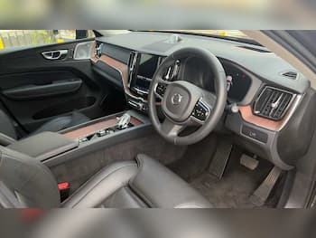 Used Volvo XC60 2023 for sale - 79449236: Photo