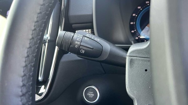 Used Volvo XC40 2025 for sale - 75460257: Photo 18