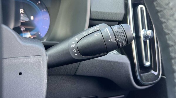 Used Volvo XC40 2025 for sale - 75460257: Photo 21