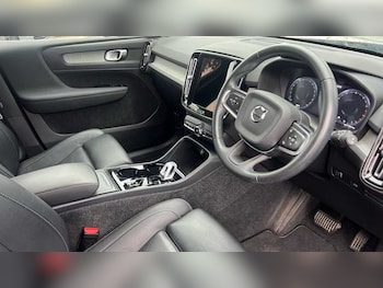 Used Volvo XC40 2021 for sale - 76474470: Photo