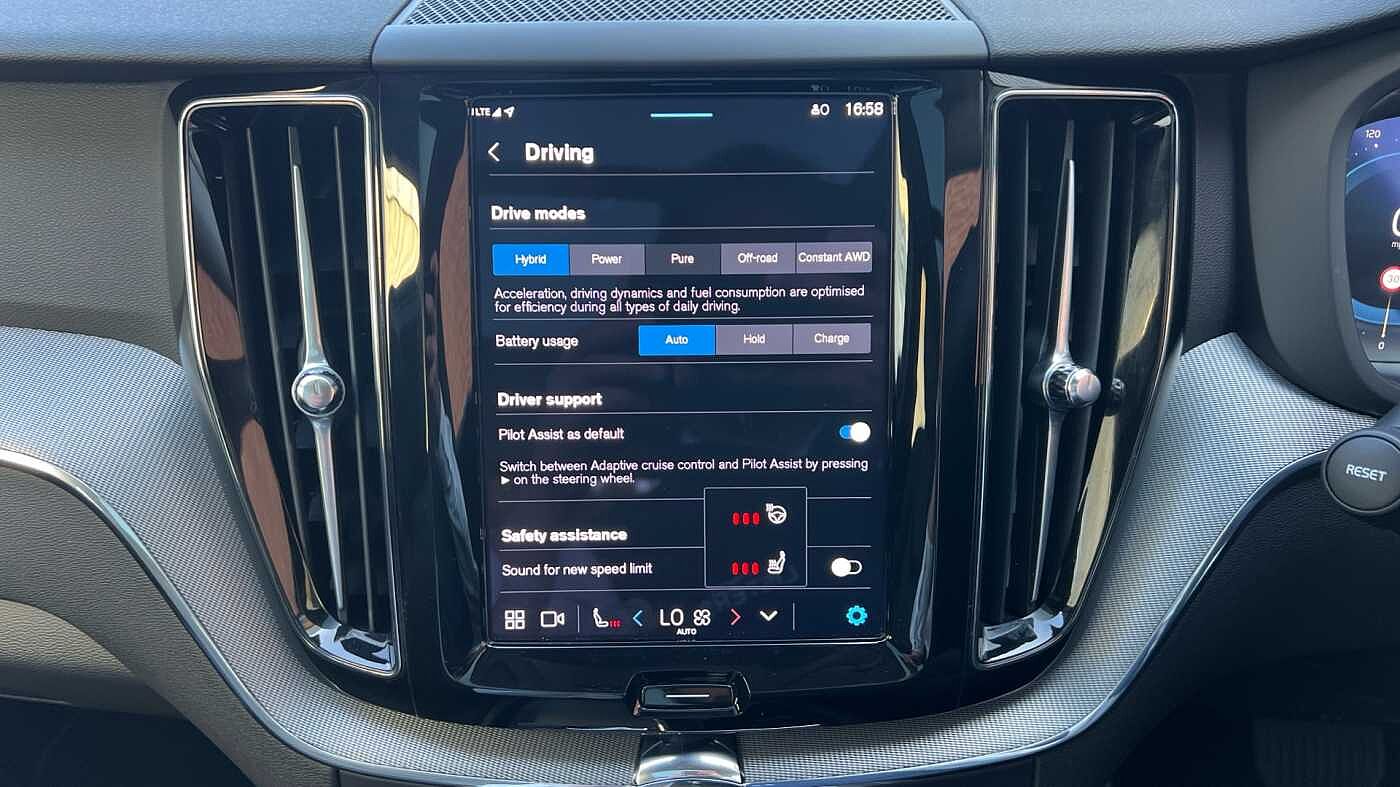 Used Volvo XC60 2024 for sale - 76800468: Photo 21