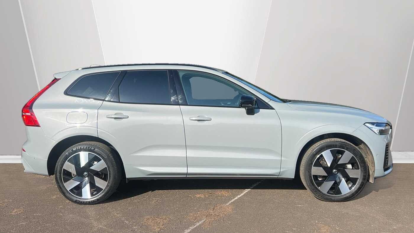 Used Volvo XC60 2024 for sale - 76800468: Photo 3