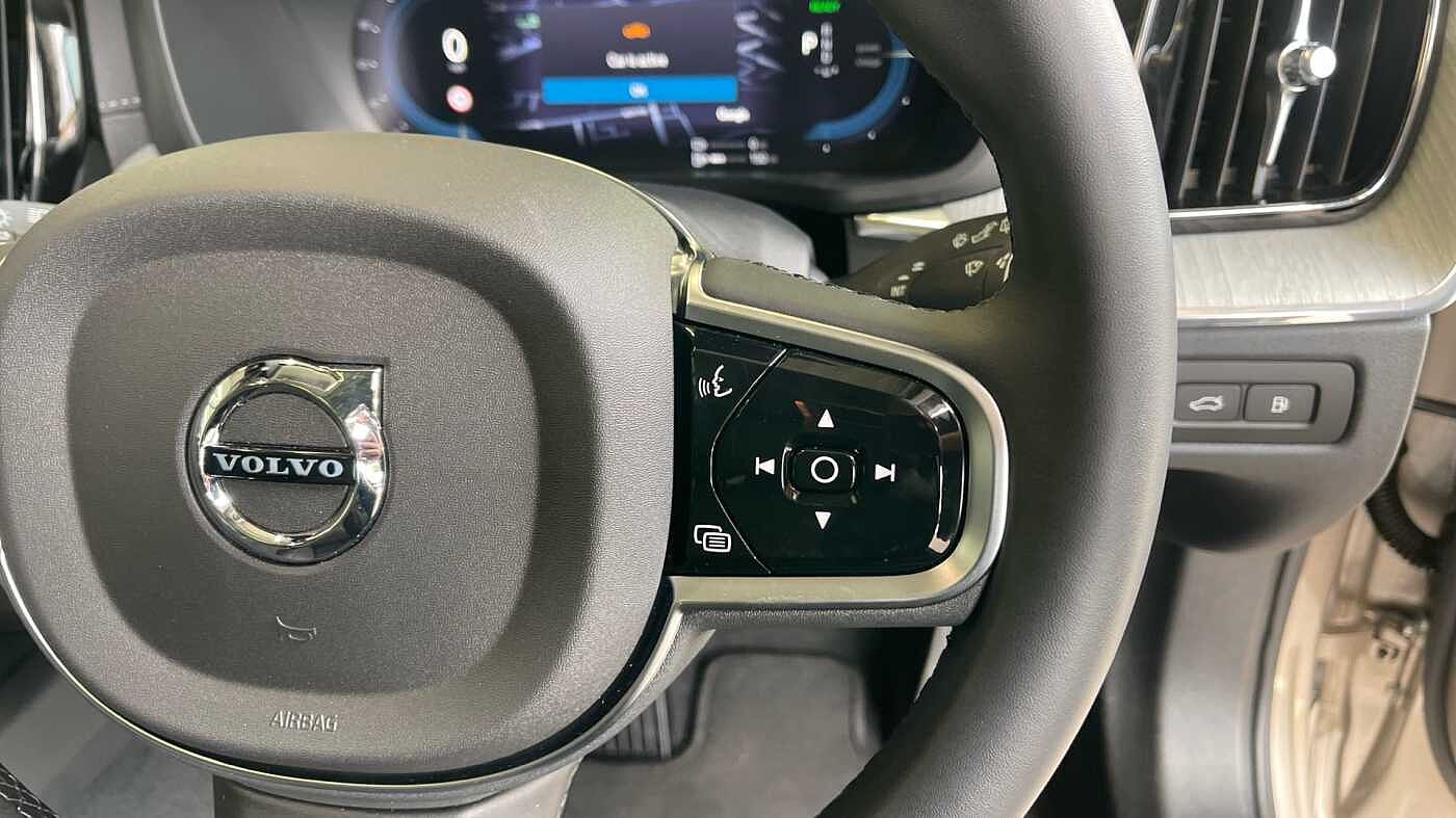 Used Volvo XC60 2024 for sale - 76458661: Photo 19