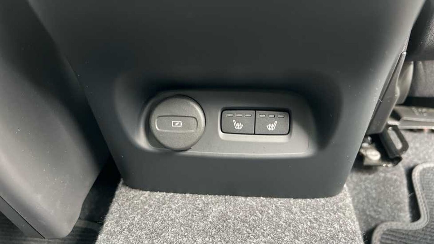 Used Volvo XC40 2024 for sale - 76154280: Photo 11