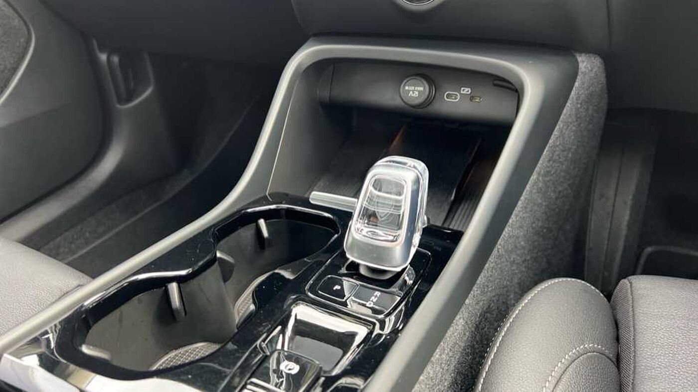 Used Volvo XC40 2024 for sale - 76154280: Photo 17