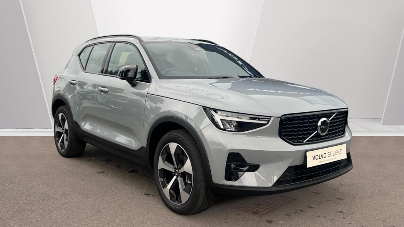 Used Volvo XC40 2025 for sale - 76154279: Photo 1