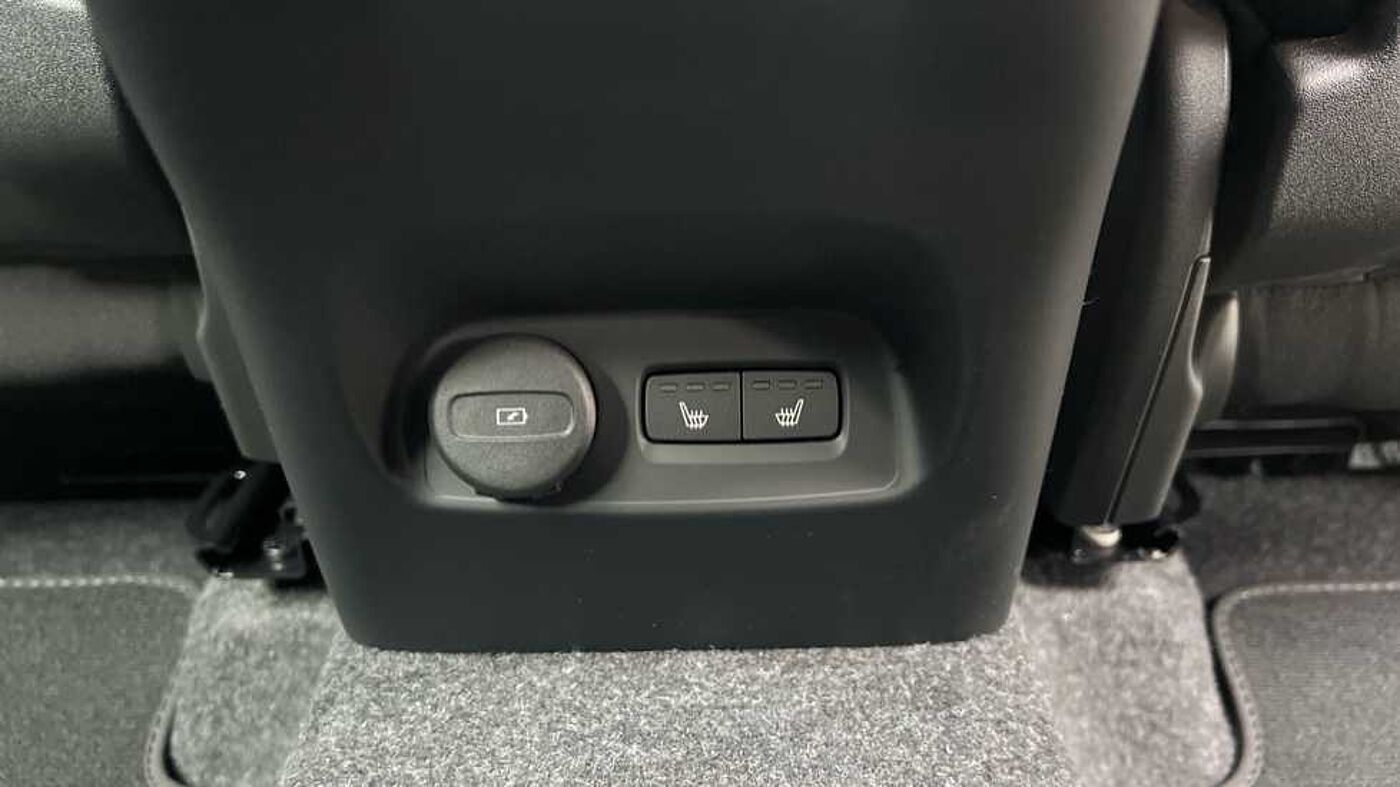 Used Volvo XC40 2025 for sale - 76154279: Photo 10