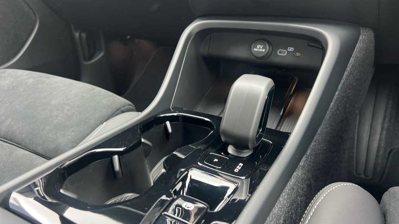 Used Volvo XC40 2025 for sale - 76154279: Photo 14