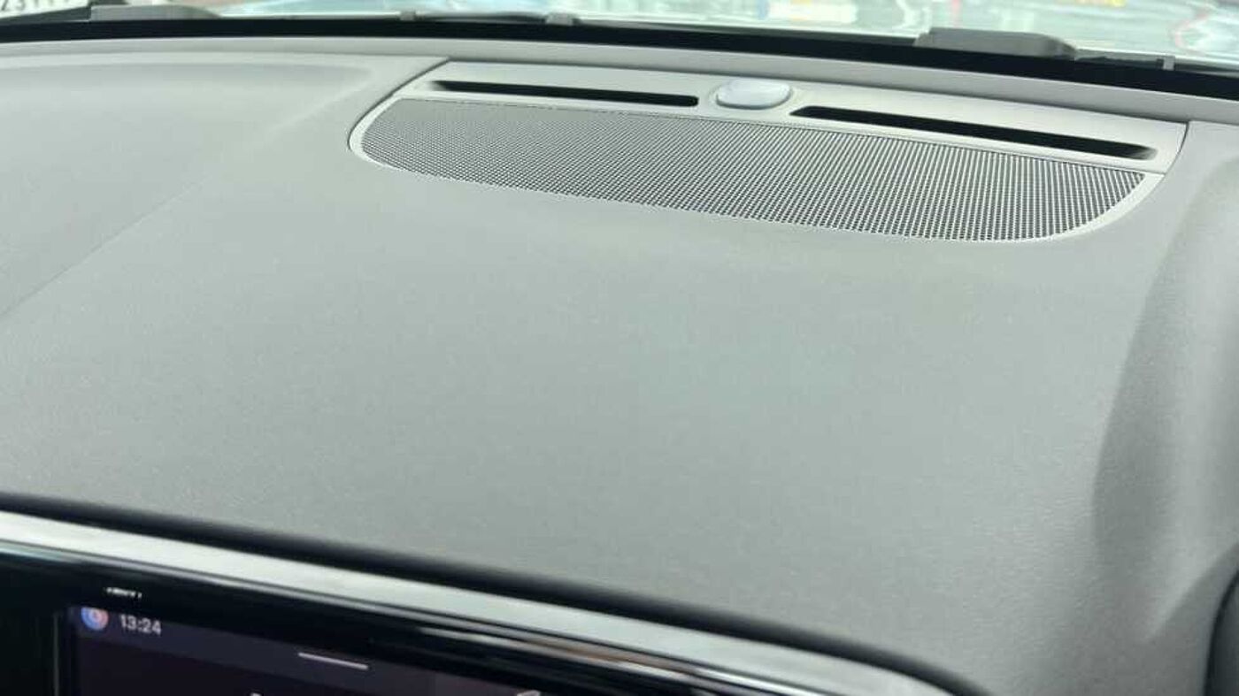 Used Volvo XC40 2025 for sale - 76154279: Photo 15