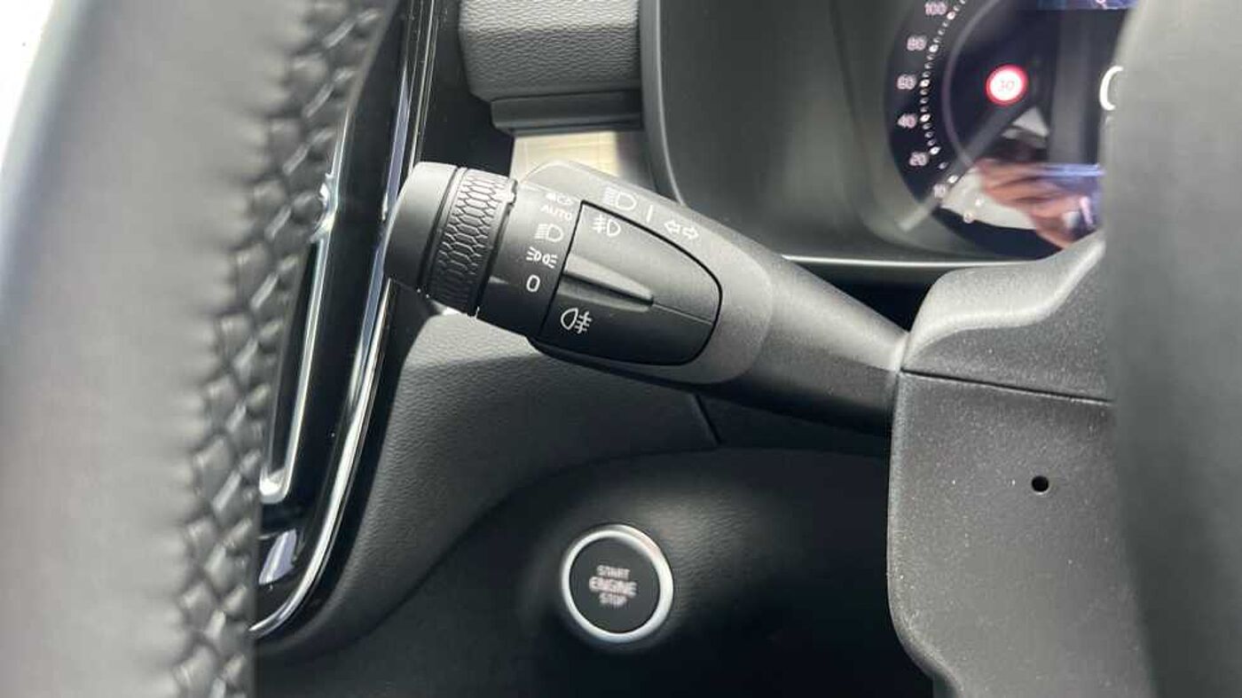 Used Volvo XC40 2025 for sale - 76154279: Photo 16