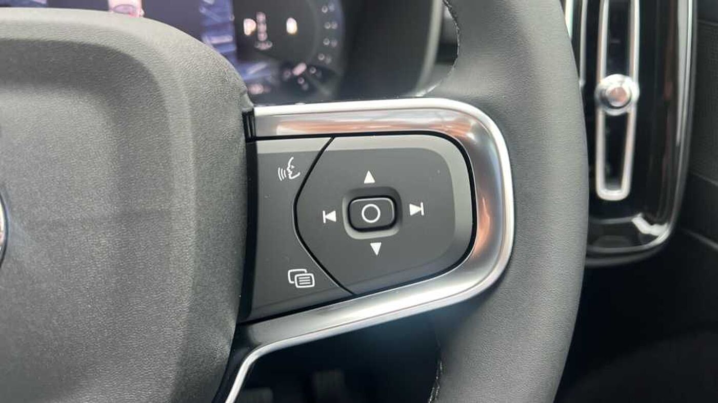 Used Volvo XC40 2025 for sale - 76154279: Photo 17