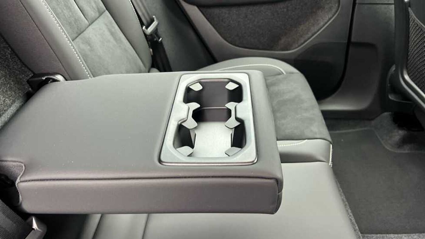 Used Volvo XC40 2025 for sale - 76154290: Photo 11