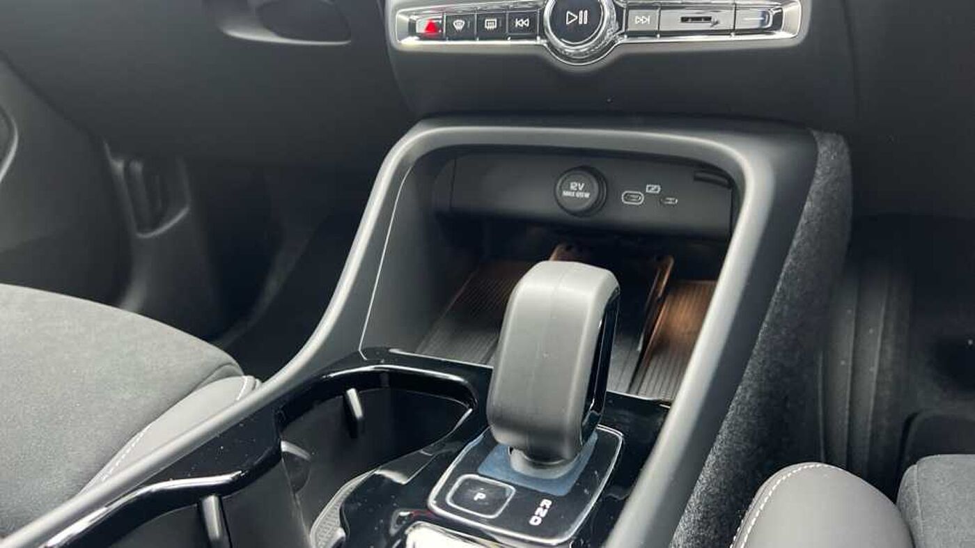 Used Volvo XC40 2025 for sale - 76154290: Photo 14