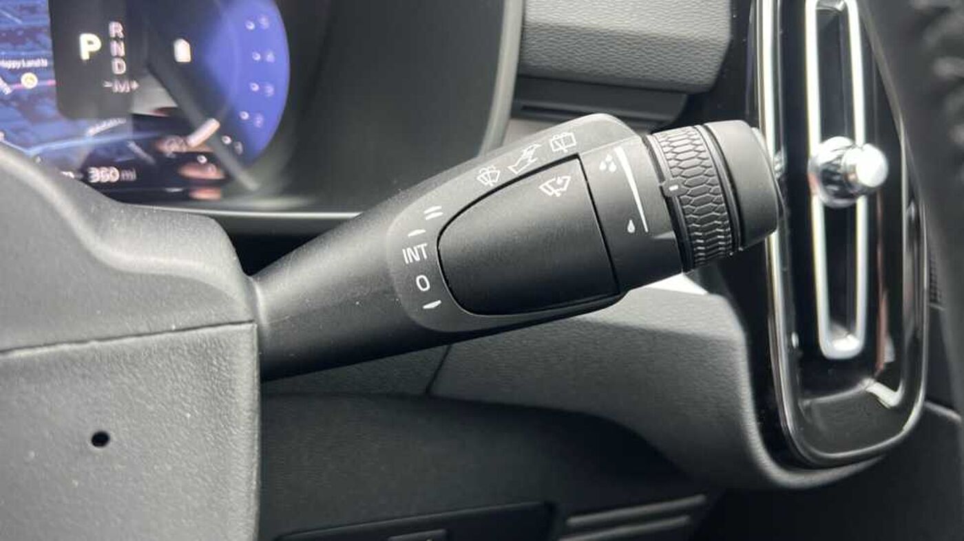 Used Volvo XC40 2025 for sale - 76154290: Photo 16