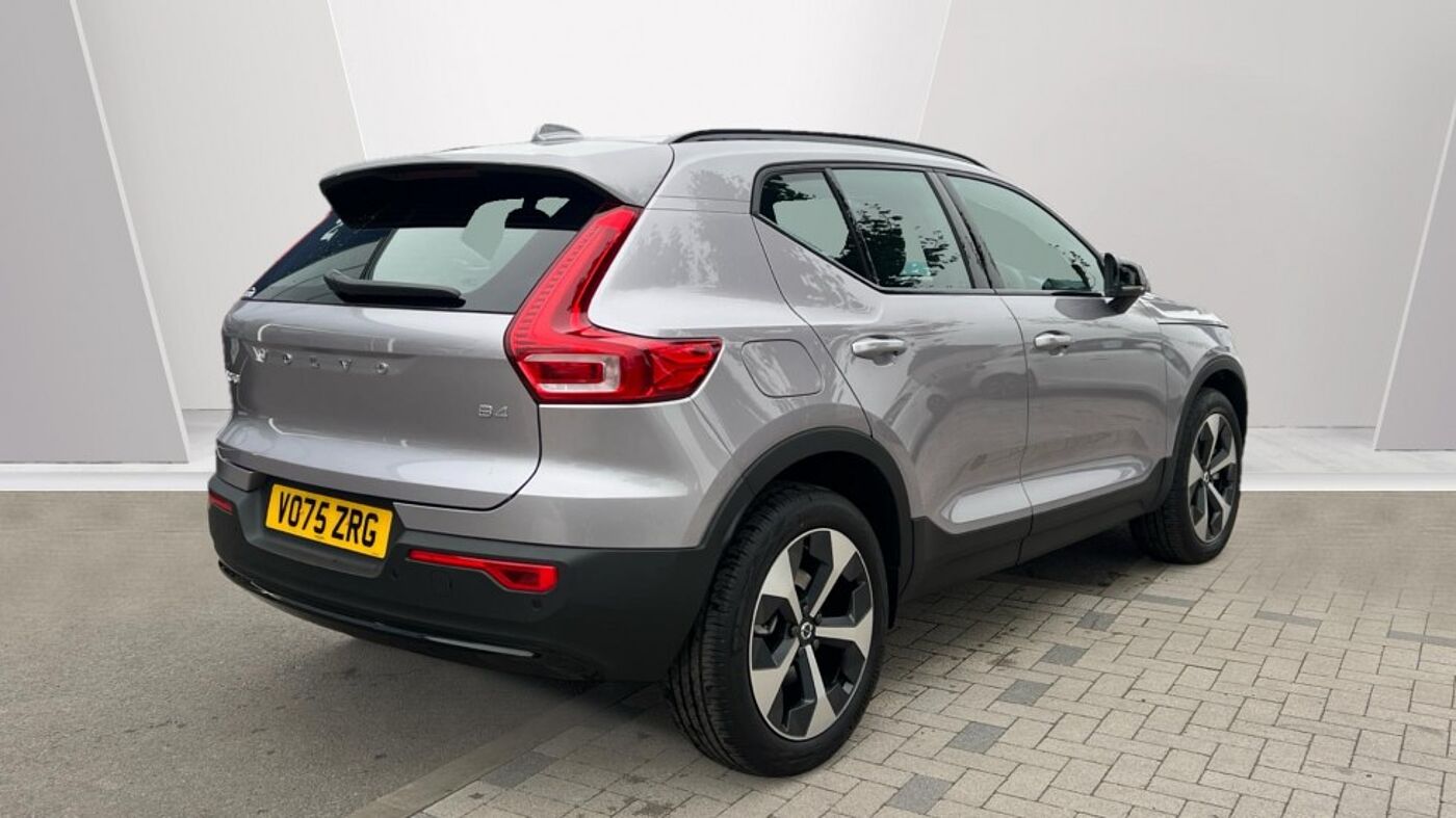 Used Volvo XC40 2025 for sale - 76154290: Photo 4