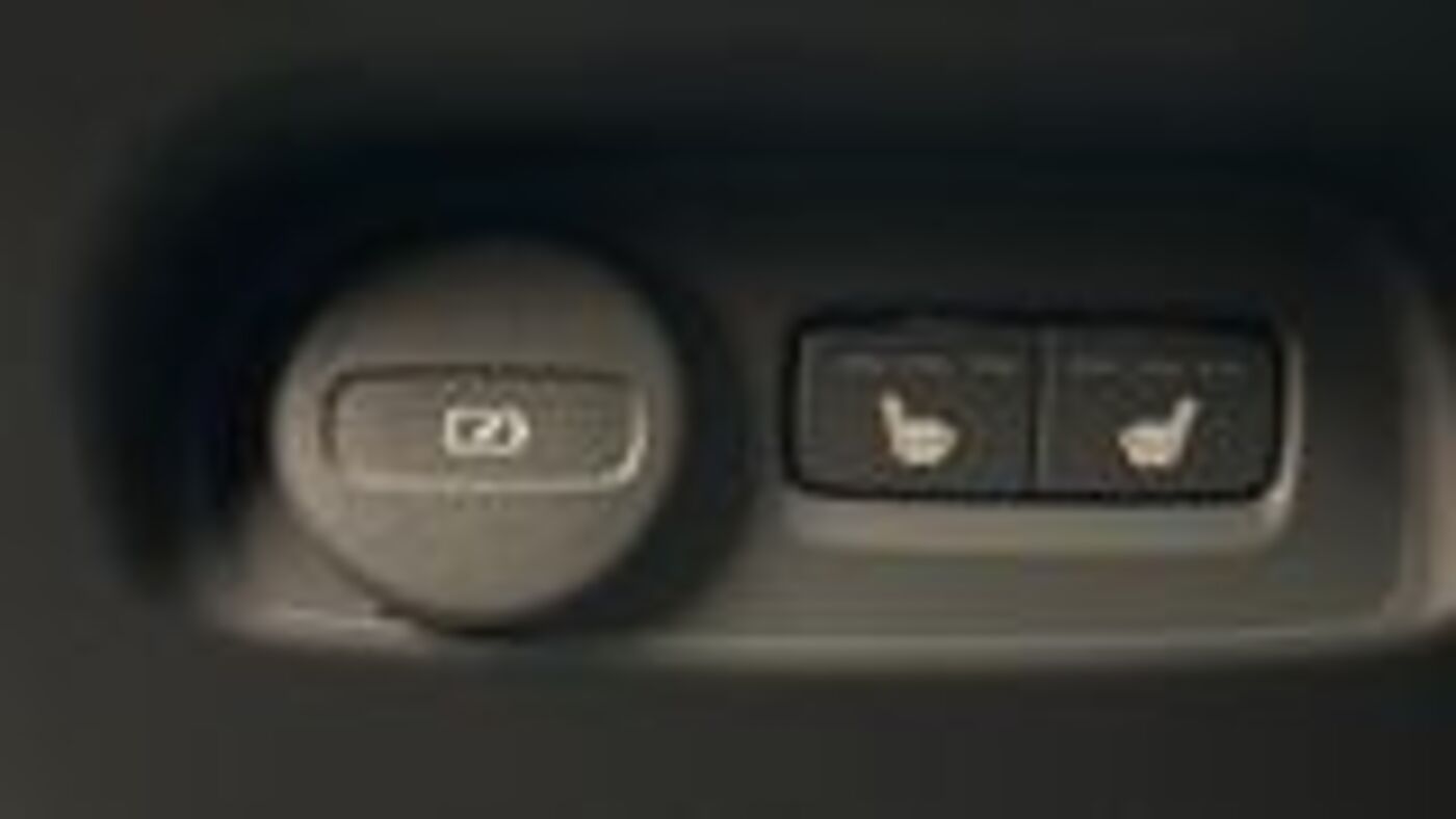 Used Volvo XC40 2025 for sale - 77539470: Photo 16