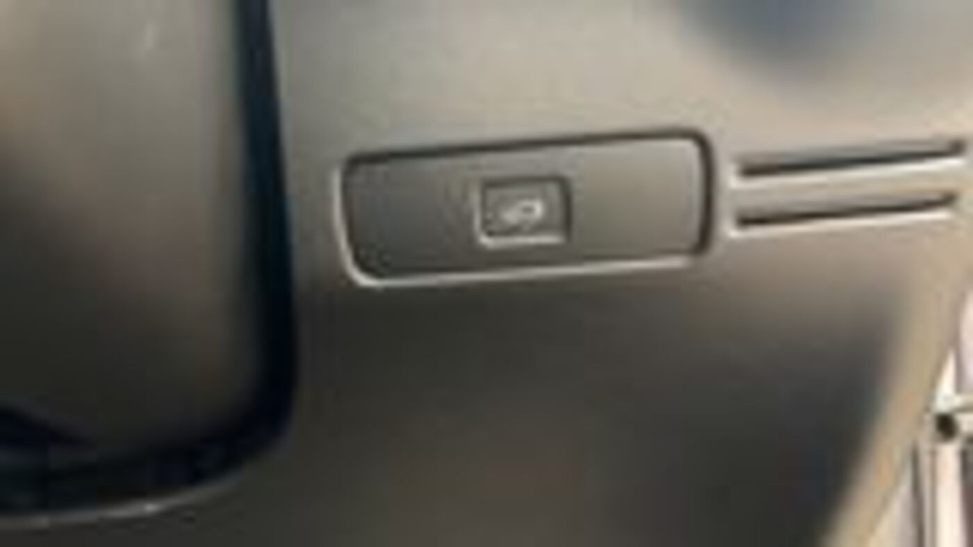 Used Volvo XC40 2025 for sale - 77539470: Photo 28