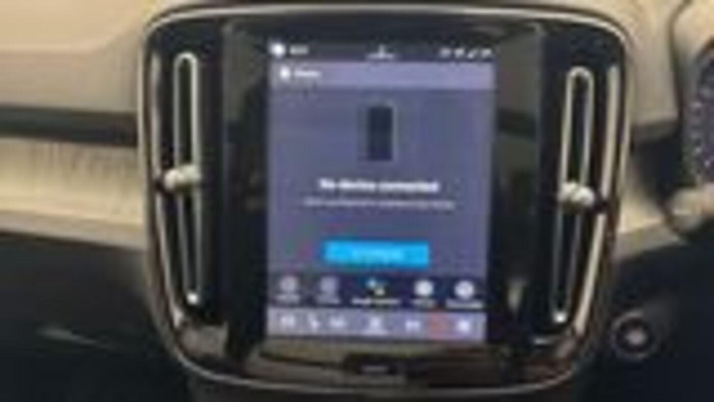 Used Volvo XC40 2025 for sale - 77539470: Photo 35