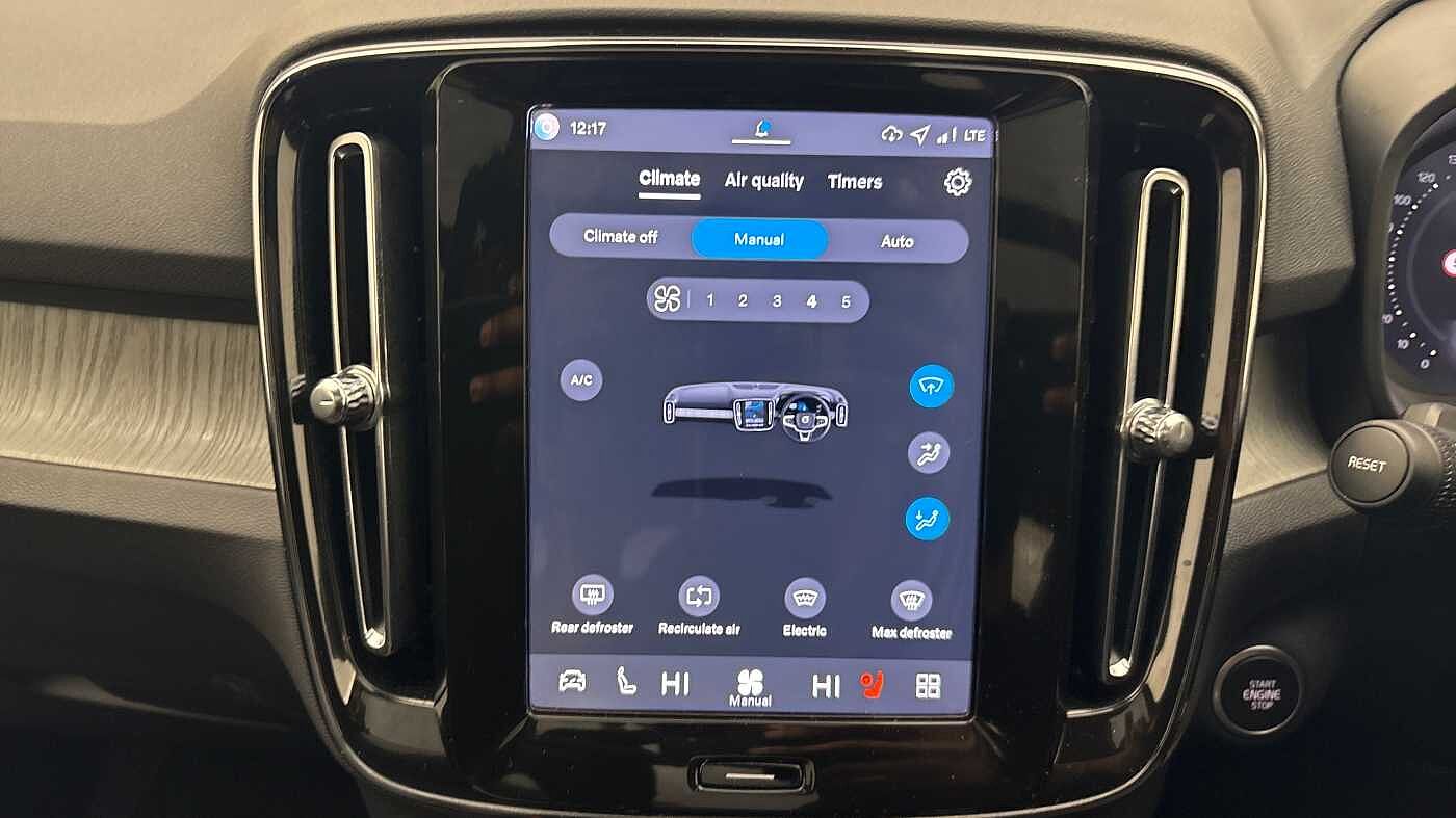 Used Volvo XC40 2025 for sale - 77539470: Photo 36