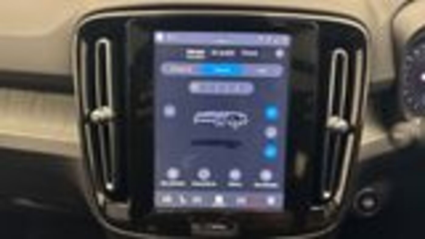 Used Volvo XC40 2025 for sale - 77539470: Photo 37