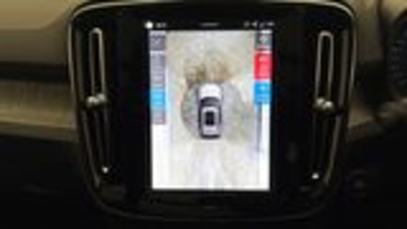 Used Volvo XC40 2025 for sale - 77539470: Photo 40