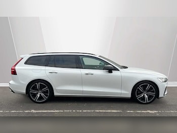 Used Volvo V60 2021 for sale - 76888354: Photo