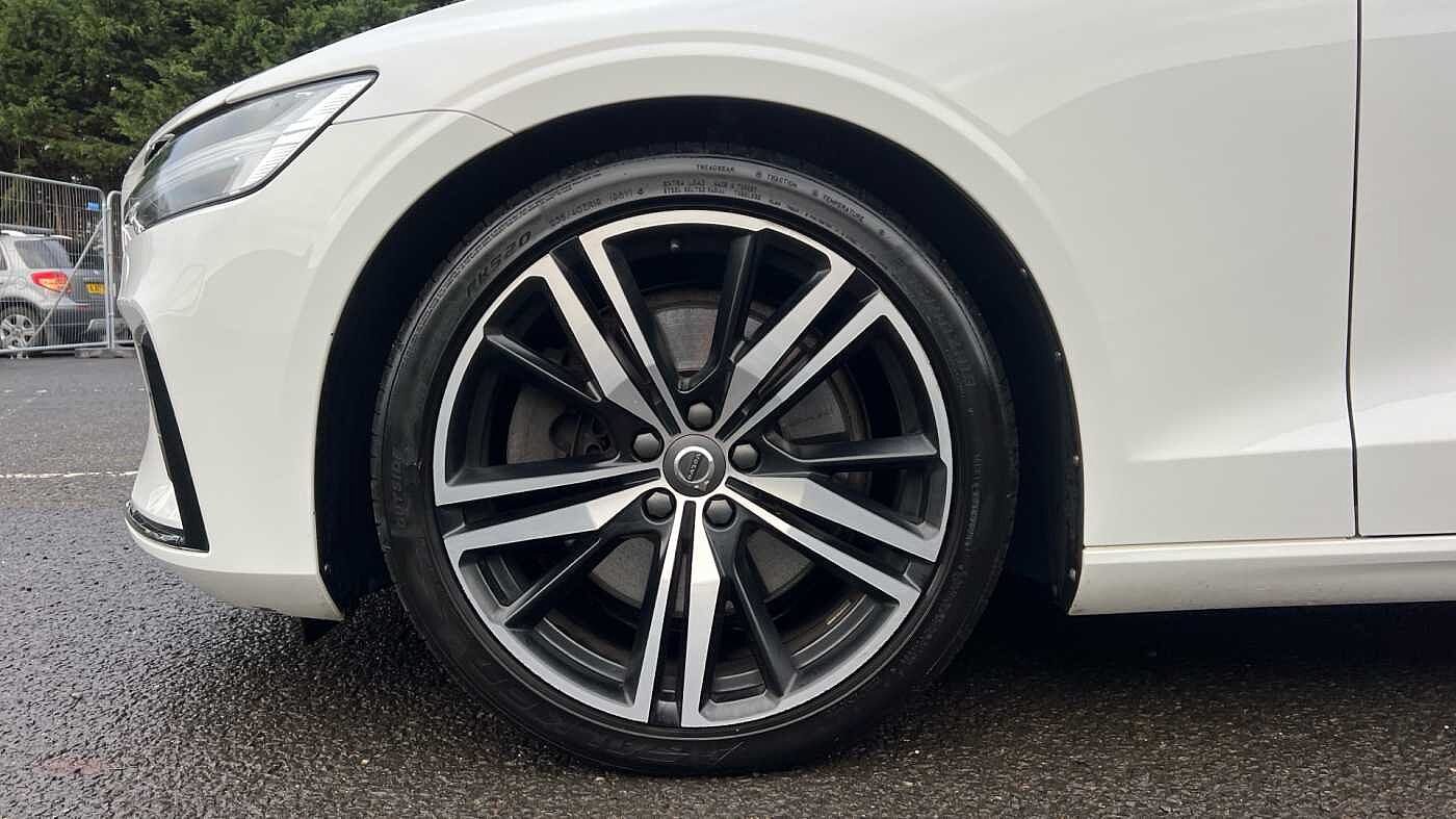 Used Volvo V60 2021 for sale - 76888354: Photo 9